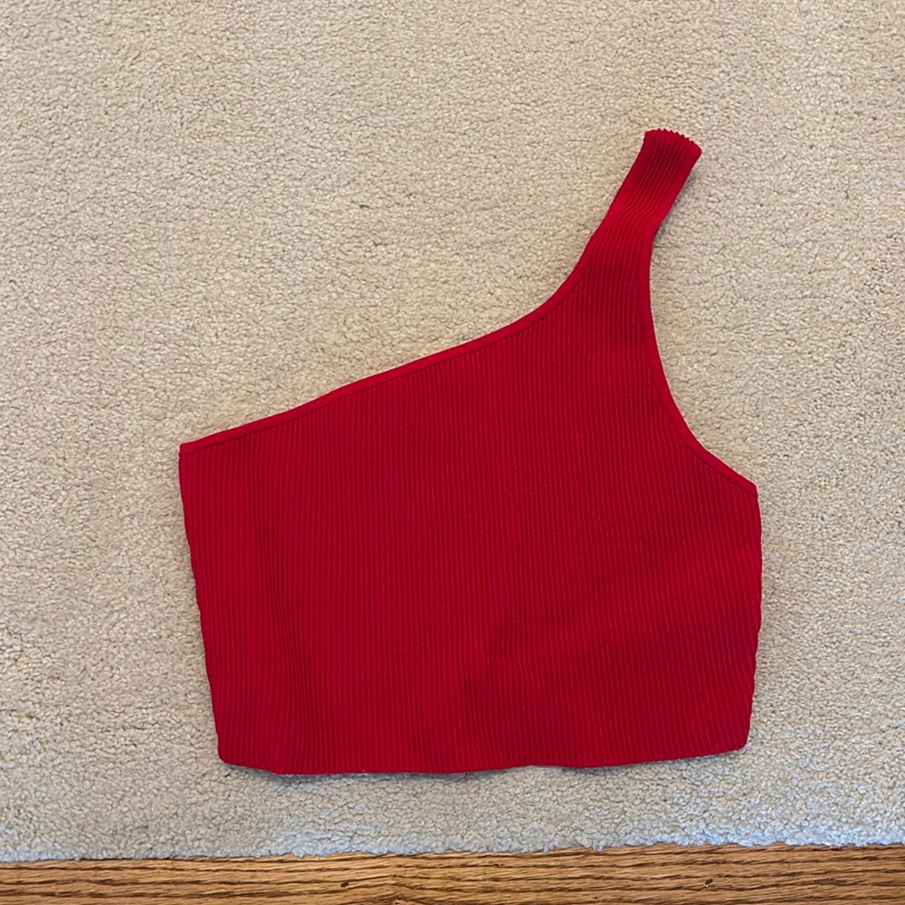 Aritzia Baboton Sculpt Knit One-Shoulder Cropped Tank - EUC XL red